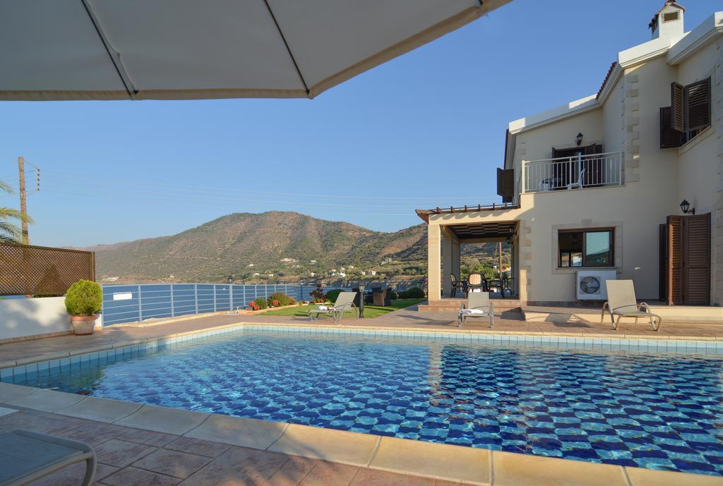 Kalli Villa بوموس الغرفة الصورة